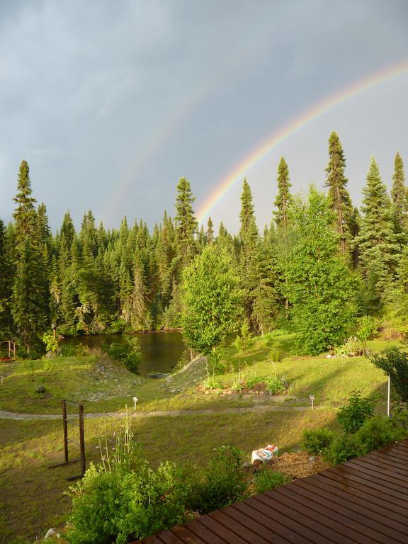 Gite De La Riviere Bed & Breakfast Chibougamau Exterior photo