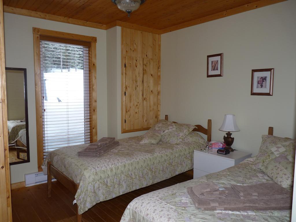 Gite De La Riviere Bed & Breakfast Chibougamau Room photo